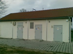 ESTW Gündlkofen, Strassenfront